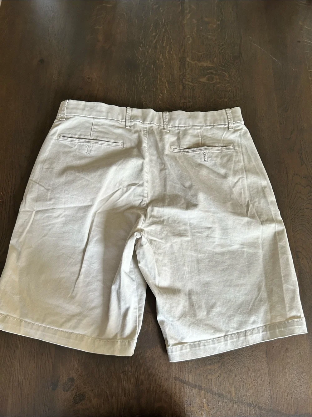 Gap khaki tan 10” shorts